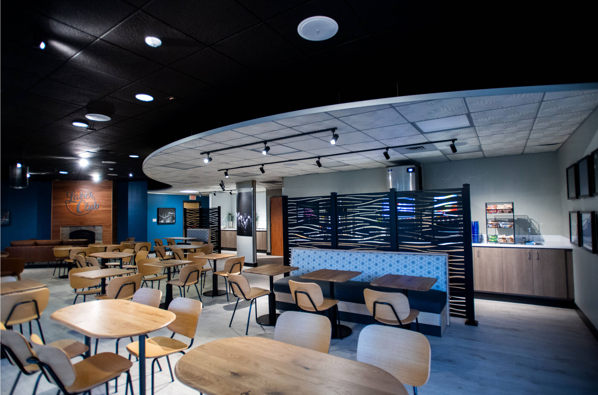 photo of empty laker club dining hall